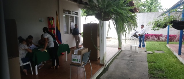 Apertura del último día de elecciones presidenciales en el Consulado en El Amparo